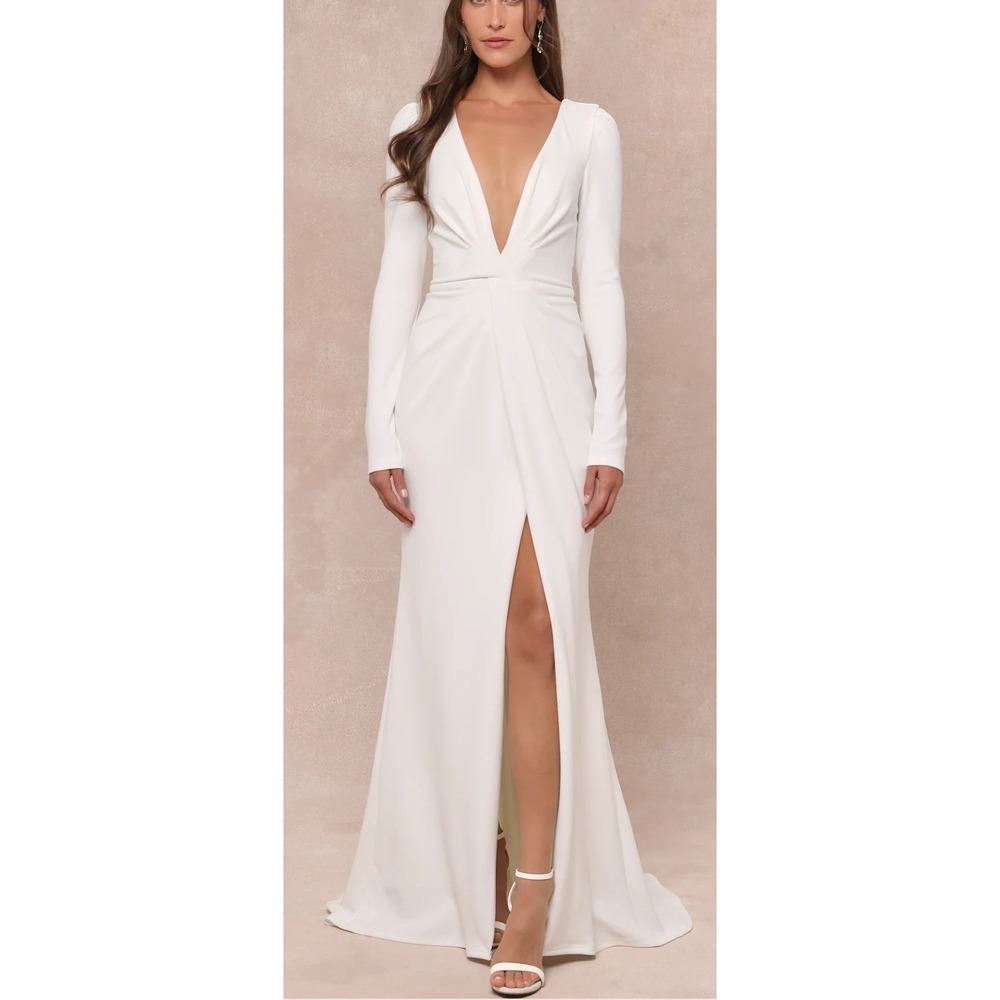 NWOT Lulus Stunning Romance White Long Sleeve Mermaid Maxi Dress Sz S